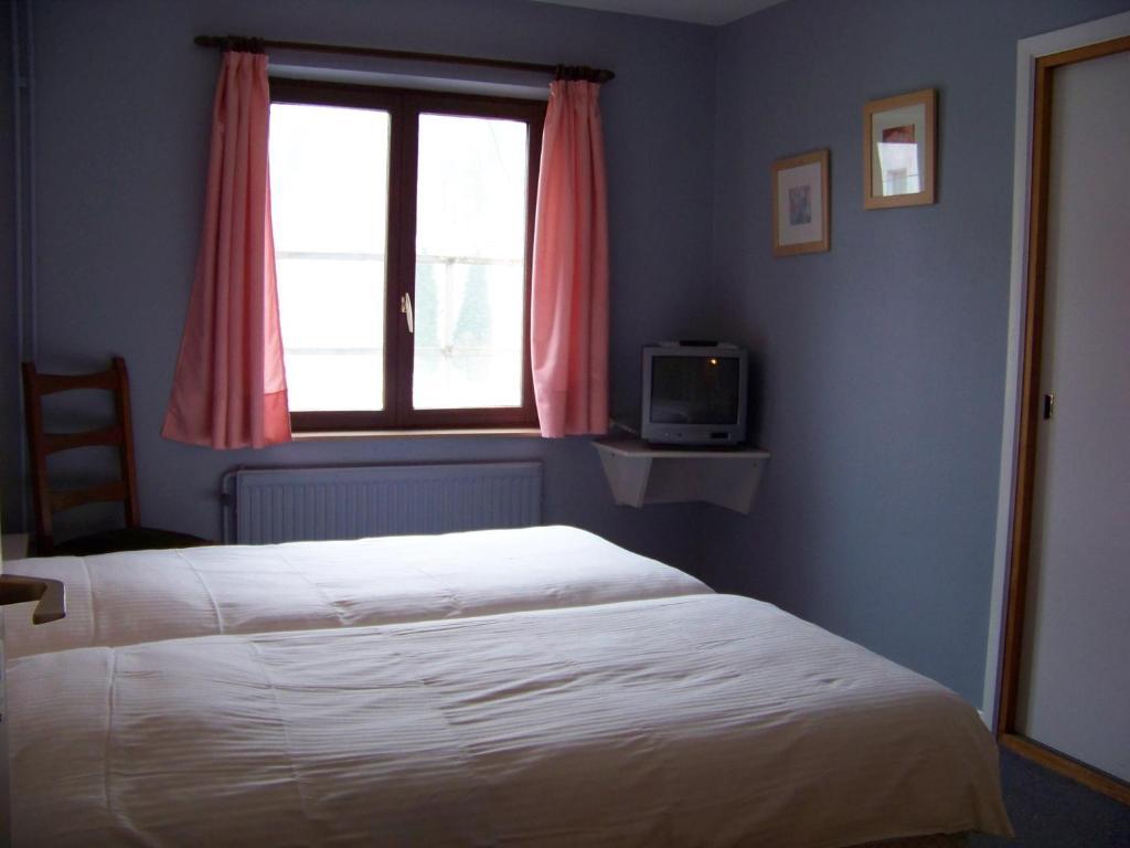 Auberge Le Vieux Moulin Bouillon Room photo
