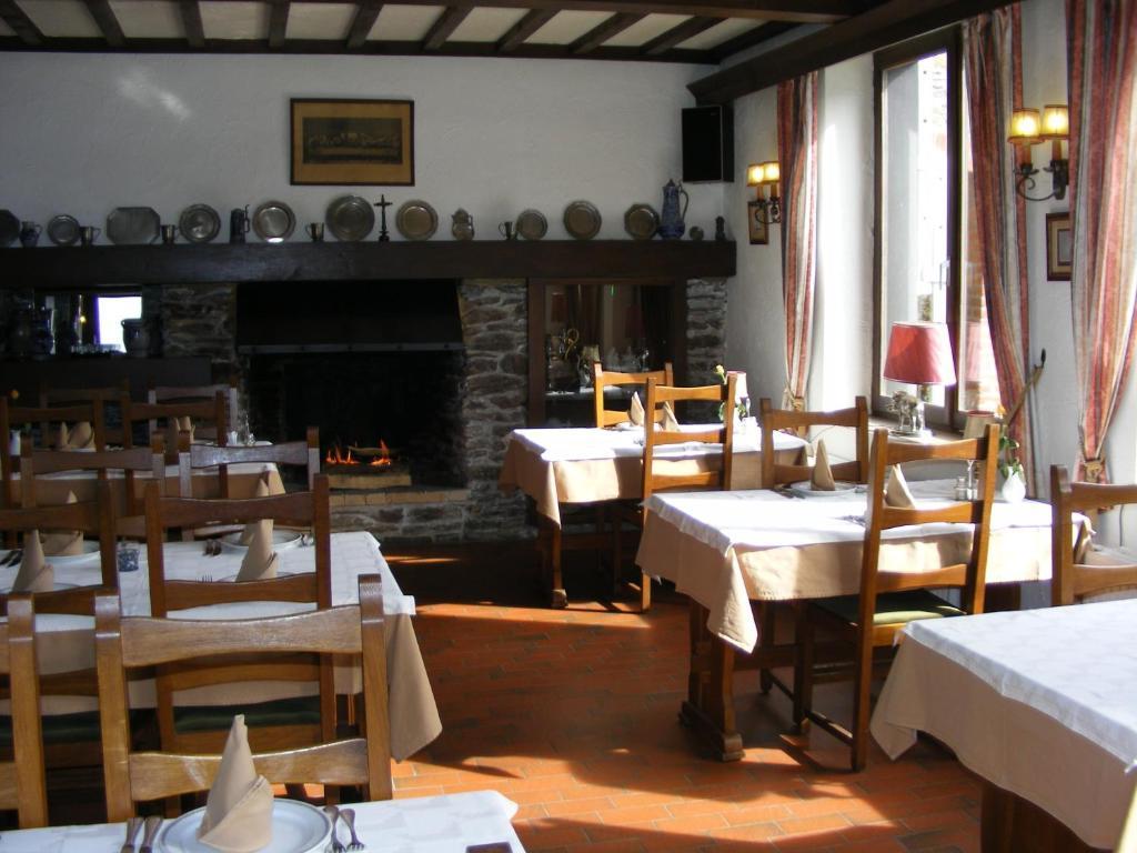 Auberge Le Vieux Moulin Bouillon Exterior photo