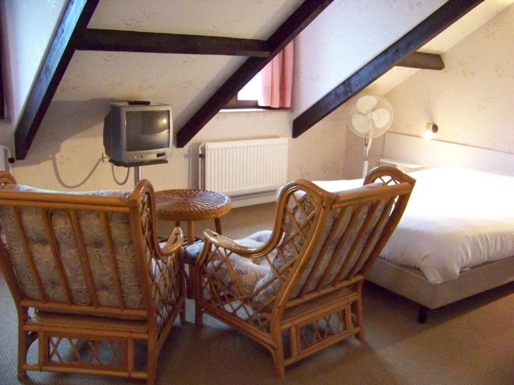 Auberge Le Vieux Moulin Bouillon Room photo